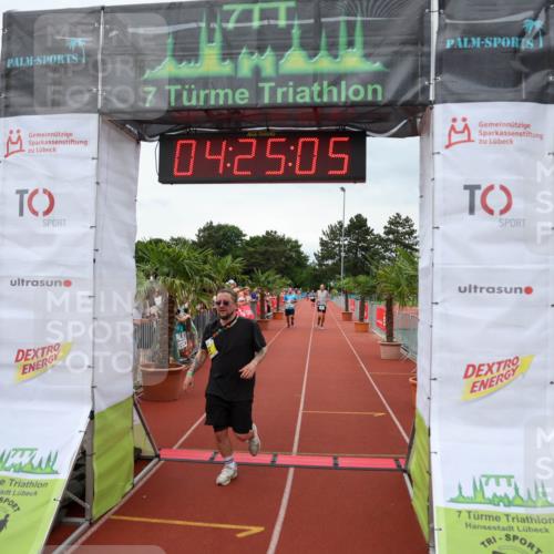 15.06.2025 - 7 Türme Triathlon Michael Strokosch http://msf.ph/oto/7991169 15.06.2025 14:25:04 Ziel 390, 932 meine-sportfotos.de