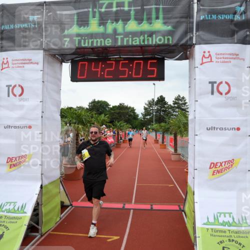 15.06.2025 - 7 Türme Triathlon Michael Strokosch http://msf.ph/oto/7991181 15.06.2025 14:25:05 Ziel 380, 390, 932 meine-sportfotos.de