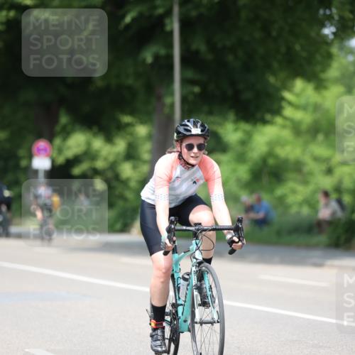 15.06.2025 - 7 Türme Triathlon Yannick Fuchs http://msf.ph/oto/7991190 15.06.2025 13:04:32 Radfahren 379, 816 meine-sportfotos.de