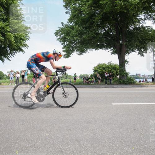 15.06.2025 - 7 Türme Triathlon Yannick Fuchs http://msf.ph/oto/7991199 15.06.2025 13:21:22 Radfahren 369, 484, 671, 817 meine-sportfotos.de