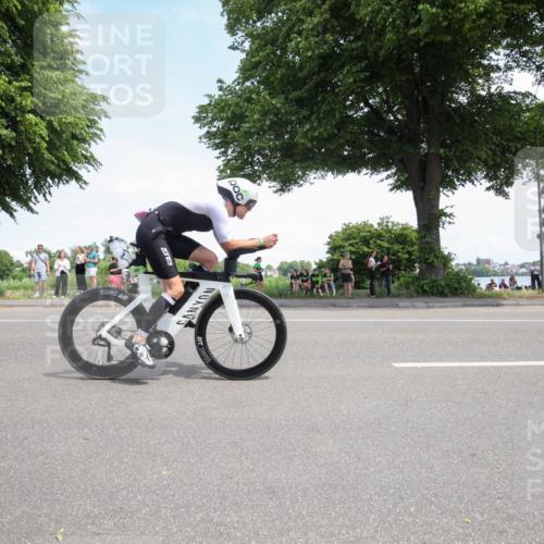 15.06.2025 - 7 Türme Triathlon Yannick Fuchs http://msf.ph/oto/7991225 15.06.2025 13:21:38 Radfahren 341, 405, 629, 669, 714, 940 meine-sportfotos.de