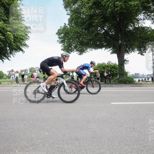 15.06.2025 - 7 Türme Triathlon Yannick Fuchs http://msf.ph/oto/7991273 15.06.2025 13:22:12 Radfahren 458, 678, 937, 983, 1133 meine-sportfotos.de