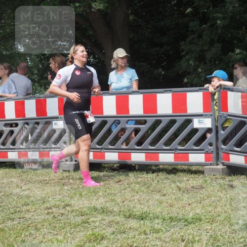 21.06.2025 - 27. Vierlanden-Triathlon KatJ http://msf.ph/oto/7991317 15.06.2025 12:31:39 Laufen  meine-sportfotos.de