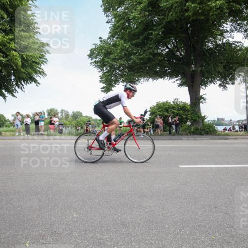 15.06.2025 - 7 Türme Triathlon Yannick Fuchs http://msf.ph/oto/7991334 15.06.2025 13:22:45 Radfahren 661, 766 meine-sportfotos.de