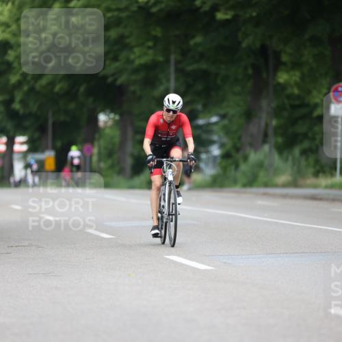 15.06.2025 - 7 Türme Triathlon Yannick Fuchs http://msf.ph/oto/7991380 15.06.2025 11:57:45 Radfahren 243, 244 meine-sportfotos.de