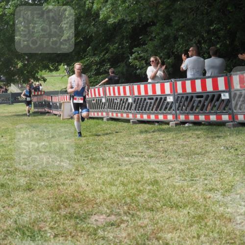 21.06.2025 - 27. Vierlanden-Triathlon KatJ http://msf.ph/oto/7991384 15.06.2025 12:33:31 Laufen  meine-sportfotos.de