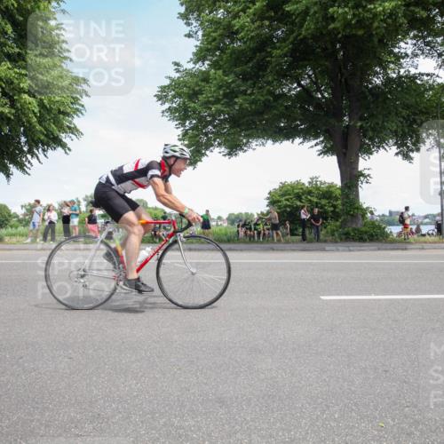 15.06.2025 - 7 Türme Triathlon Yannick Fuchs http://msf.ph/oto/7991427 15.06.2025 13:23:38 Radfahren 451, 580, 1181 meine-sportfotos.de