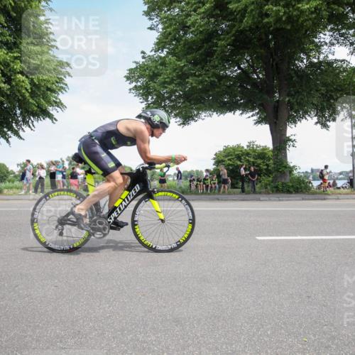 15.06.2025 - 7 Türme Triathlon Yannick Fuchs http://msf.ph/oto/7991453 15.06.2025 13:23:43 Radfahren 591, 1170, 1181 meine-sportfotos.de