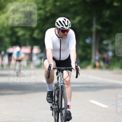 15.06.2025 - 7 Türme Triathlon Yannick Fuchs http://msf.ph/oto/7991455 15.06.2025 13:04:48 Radfahren 464, 502, 884, 944, 1007 meine-sportfotos.de