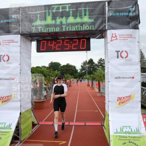 15.06.2025 - 7 Türme Triathlon Michael Strokosch http://msf.ph/oto/7991465 15.06.2025 14:25:20 Ziel 894, 977 meine-sportfotos.de