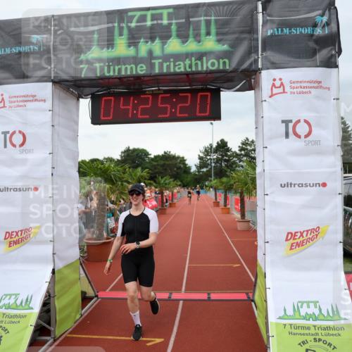 15.06.2025 - 7 Türme Triathlon Michael Strokosch http://msf.ph/oto/7991474 15.06.2025 14:25:20 Ziel 894, 977 meine-sportfotos.de