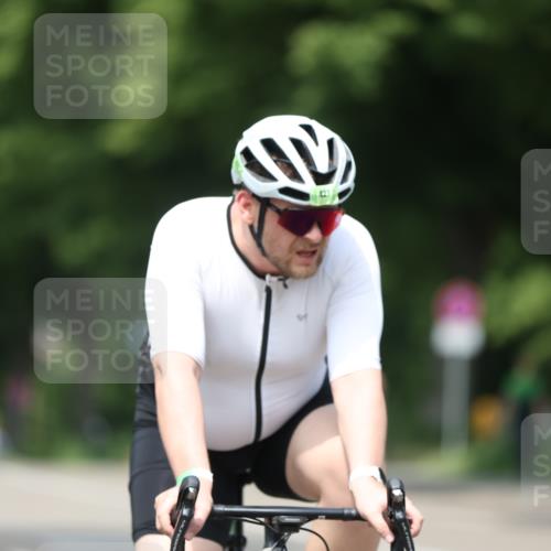 15.06.2025 - 7 Türme Triathlon Yannick Fuchs http://msf.ph/oto/7991477 15.06.2025 13:04:48 Radfahren 464, 502, 884, 944, 1007 meine-sportfotos.de