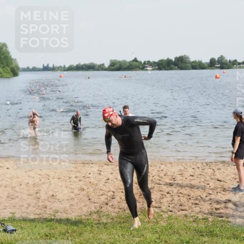 21.06.2025 - 27. Vierlanden-Triathlon MichiJ http://msf.ph/oto/7991480 15.06.2026 09:54:16 Schwimmen 255, 261, 302, 337, 342, 356 meine-sportfotos.de
