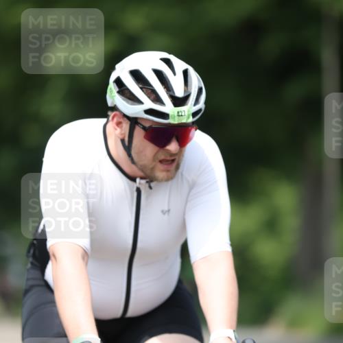 15.06.2025 - 7 Türme Triathlon Yannick Fuchs http://msf.ph/oto/7991501 15.06.2025 13:04:48 Radfahren 464, 502, 884, 944, 1007 meine-sportfotos.de