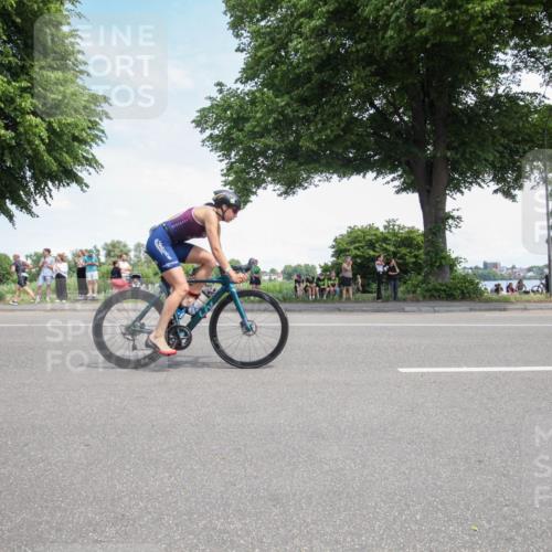 15.06.2025 - 7 Türme Triathlon Yannick Fuchs http://msf.ph/oto/7991544 15.06.2025 13:24:08 Radfahren 219, 624 meine-sportfotos.de