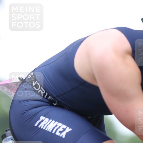 15.06.2025 - 7 Türme Triathlon Yannick Fuchs http://msf.ph/oto/7991549 15.06.2025 11:57:58 Radfahren 303 meine-sportfotos.de