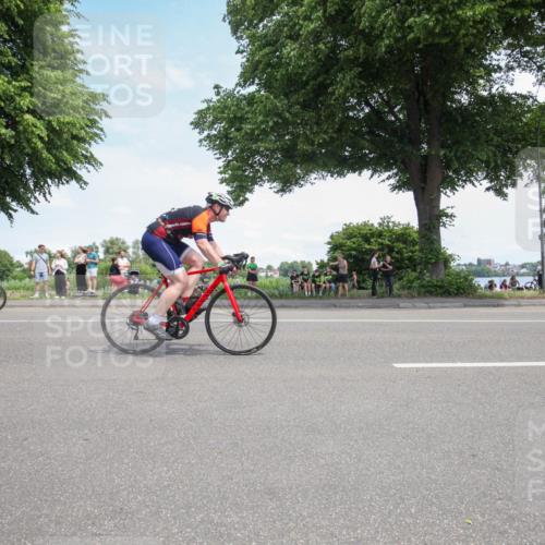 15.06.2025 - 7 Türme Triathlon Yannick Fuchs http://msf.ph/oto/7991553 15.06.2025 13:24:12 Radfahren 308 meine-sportfotos.de