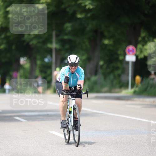 15.06.2025 - 7 Türme Triathlon Yannick Fuchs http://msf.ph/oto/7991564 15.06.2025 13:04:51 Radfahren 464, 502, 944, 1007, 1082 meine-sportfotos.de