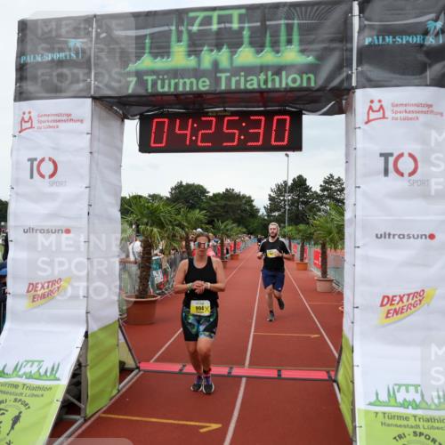 15.06.2025 - 7 Türme Triathlon Michael Strokosch http://msf.ph/oto/7991573 15.06.2025 14:25:29 Ziel 847, 994 meine-sportfotos.de