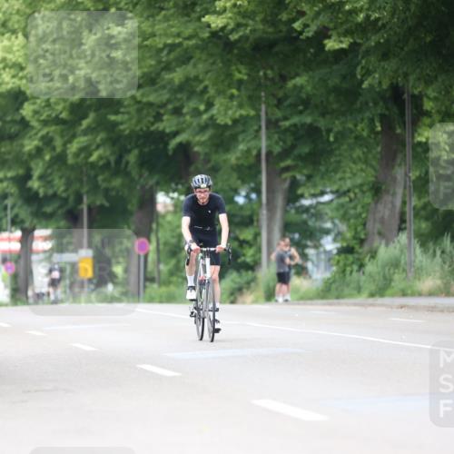 15.06.2025 - 7 Türme Triathlon Yannick Fuchs http://msf.ph/oto/7991579 15.06.2025 11:58:22 Radfahren 258 meine-sportfotos.de