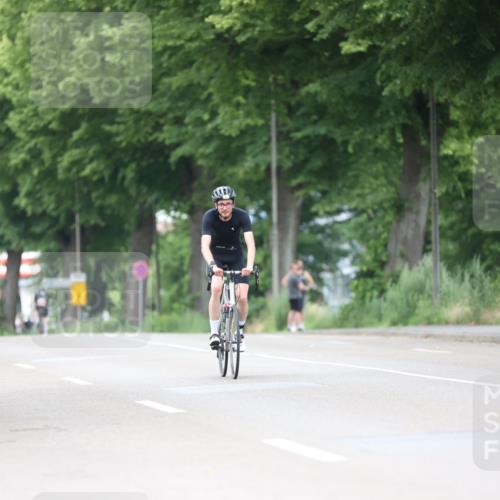 15.06.2025 - 7 Türme Triathlon Yannick Fuchs http://msf.ph/oto/7991585 15.06.2025 11:58:22 Radfahren 258 meine-sportfotos.de