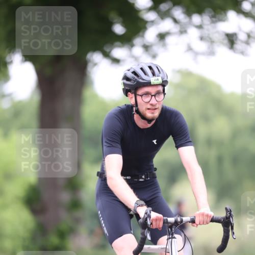 15.06.2025 - 7 Türme Triathlon Yannick Fuchs http://msf.ph/oto/7991604 15.06.2025 11:58:25 Radfahren 258, 276 meine-sportfotos.de