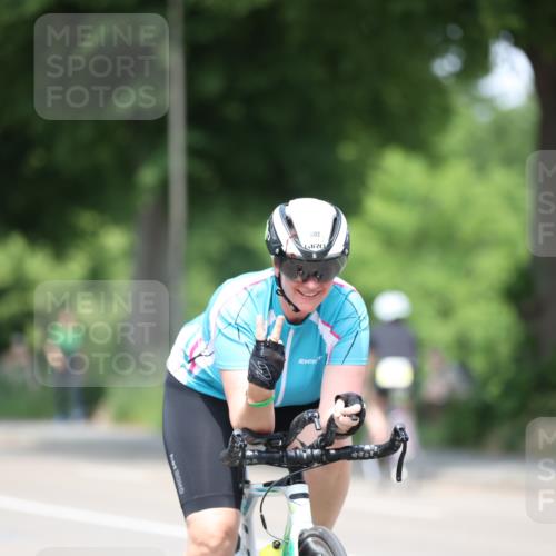 15.06.2025 - 7 Türme Triathlon Yannick Fuchs http://msf.ph/oto/7991614 15.06.2025 13:04:52 Radfahren 464, 474, 502, 944, 1007, 1082 meine-sportfotos.de
