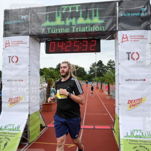 15.06.2025 - 7 Türme Triathlon Michael Strokosch http://msf.ph/oto/7991631 15.06.2025 14:25:32 Ziel 847, 936, 994 meine-sportfotos.de