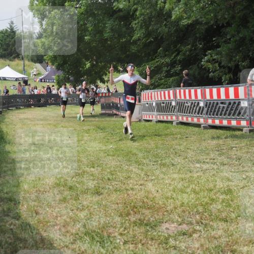 21.06.2025 - 27. Vierlanden-Triathlon KatJ http://msf.ph/oto/7991641 15.06.2025 12:34:17 Laufen  meine-sportfotos.de