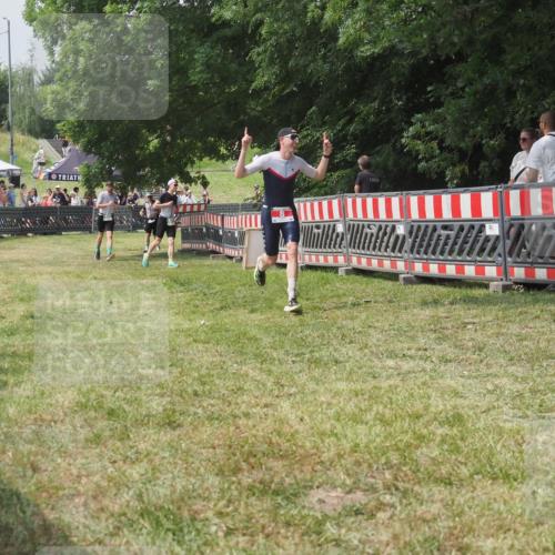 21.06.2025 - 27. Vierlanden-Triathlon KatJ http://msf.ph/oto/7991668 15.06.2025 12:34:17 Laufen  meine-sportfotos.de