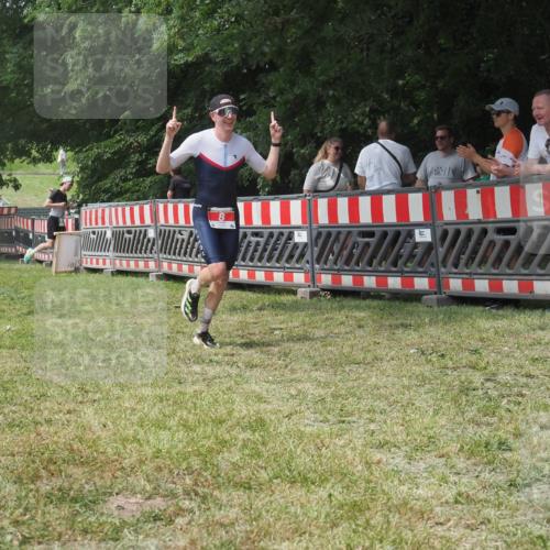21.06.2025 - 27. Vierlanden-Triathlon KatJ http://msf.ph/oto/7991695 15.06.2025 12:34:18 Laufen  meine-sportfotos.de