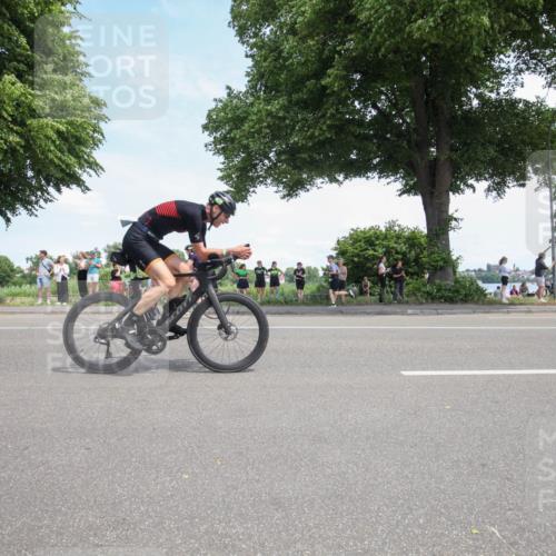 15.06.2025 - 7 Türme Triathlon Yannick Fuchs http://msf.ph/oto/7991699 15.06.2025 13:25:02 Radfahren 309, 371, 373, 550 meine-sportfotos.de