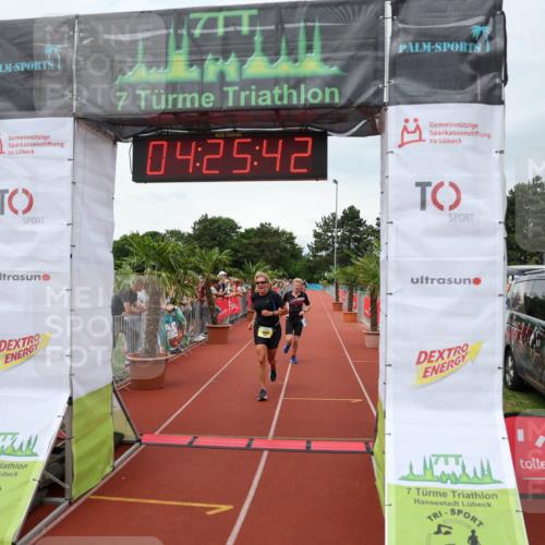 15.06.2025 - 7 Türme Triathlon Michael Strokosch http://msf.ph/oto/7991706 15.06.2025 14:25:41 Ziel 461, 936, 1009 meine-sportfotos.de