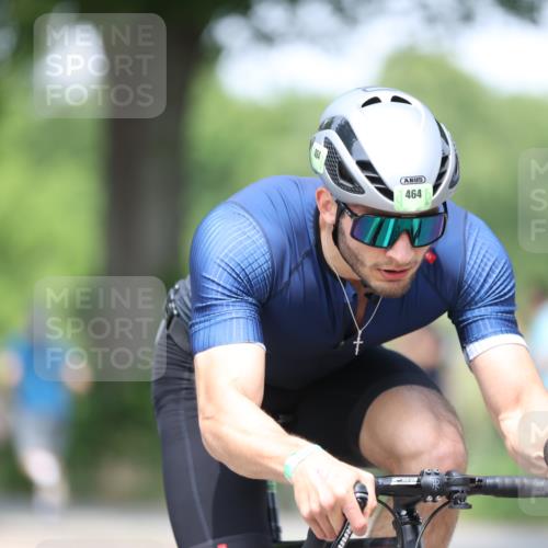 15.06.2025 - 7 Türme Triathlon Yannick Fuchs http://msf.ph/oto/7991734 15.06.2025 13:04:55 Radfahren 464, 474, 502, 944, 1007, 1082 meine-sportfotos.de