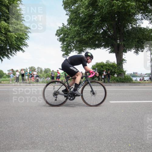 15.06.2025 - 7 Türme Triathlon Yannick Fuchs http://msf.ph/oto/7991751 15.06.2025 13:25:16 Radfahren 436, 470 meine-sportfotos.de