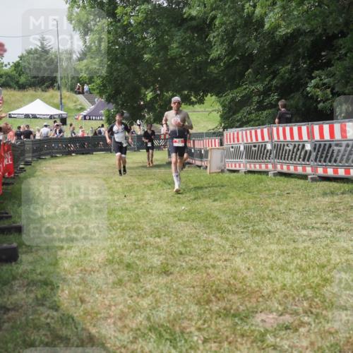 21.06.2025 - 27. Vierlanden-Triathlon KatJ http://msf.ph/oto/7991755 15.06.2025 12:34:27 Laufen  meine-sportfotos.de