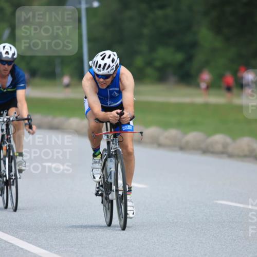 21.06.2025 - 27. Vierlanden-Triathlon H.Heesch http://msf.ph/oto/7991790 15.06.2025 11:57:36 Radfahren 655, 792, 798, 804, 858, 904, 954, 958 meine-sportfotos.de