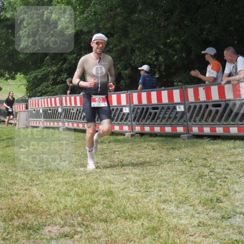 21.06.2025 - 27. Vierlanden-Triathlon KatJ http://msf.ph/oto/7991804 15.06.2025 12:34:30 Laufen  meine-sportfotos.de