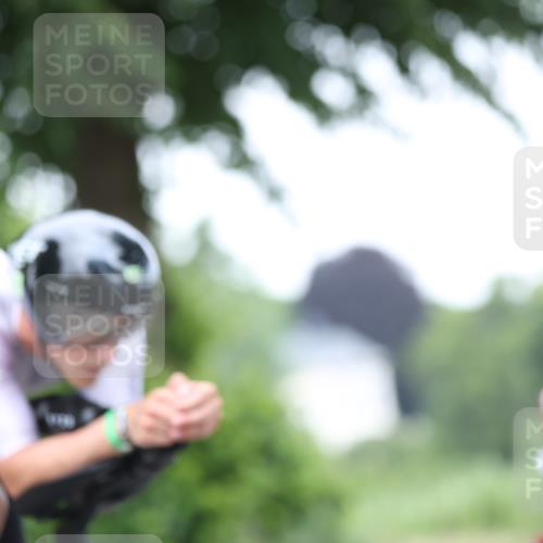 15.06.2025 - 7 Türme Triathlon Yannick Fuchs http://msf.ph/oto/7991811 15.06.2025 11:59:08 Radfahren  meine-sportfotos.de