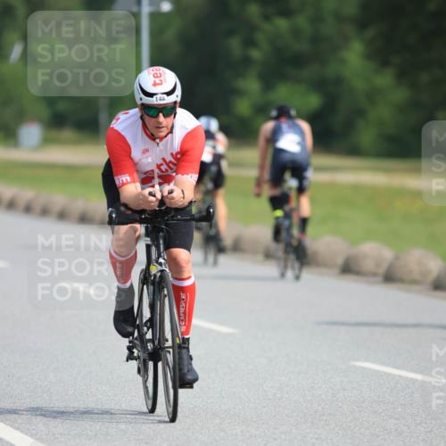 15.06.2025 - 27. Vierlanden-Triathlon H.Heesch http://msf.ph/oto/7991832 15.06.2025 10:01:58 Radfahren 111, 148, 153, 202, 255, 262, 297, 307, 342 meine-sportfotos.de