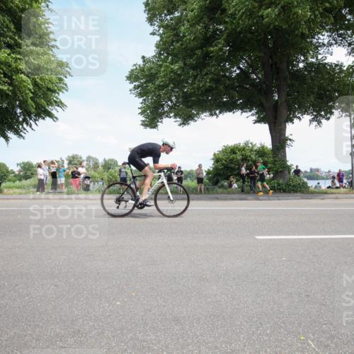 15.06.2025 - 7 Türme Triathlon Yannick Fuchs http://msf.ph/oto/7991849 15.06.2025 13:25:50 Radfahren 562, 734, 769, 855 meine-sportfotos.de