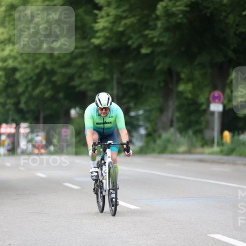 15.06.2025 - 7 Türme Triathlon Yannick Fuchs http://msf.ph/oto/7991851 15.06.2025 11:59:15 Radfahren 213, 281 meine-sportfotos.de