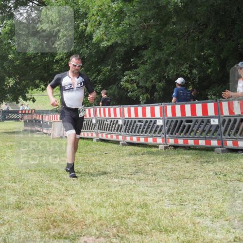 21.06.2025 - 27. Vierlanden-Triathlon KatJ http://msf.ph/oto/7991871 15.06.2025 12:34:32 Laufen  meine-sportfotos.de