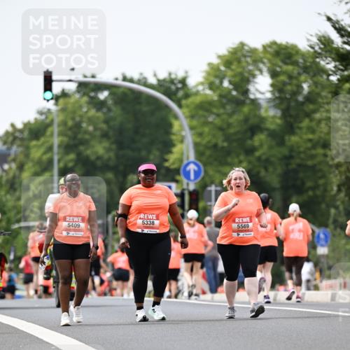 15.06.2025 - REWE Women's Run Dr. Thomas Lammeyer http://msf.ph/oto/7991878 15.06.2025 10:51:41 Laufen 5338, 5409, 5569 meine-sportfotos.de
