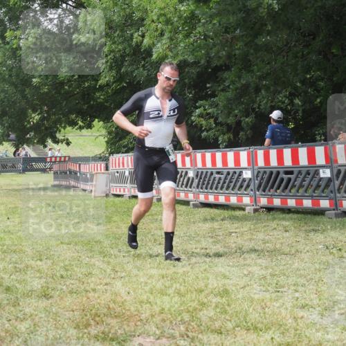 21.06.2025 - 27. Vierlanden-Triathlon KatJ http://msf.ph/oto/7991898 15.06.2025 12:34:32 Laufen  meine-sportfotos.de