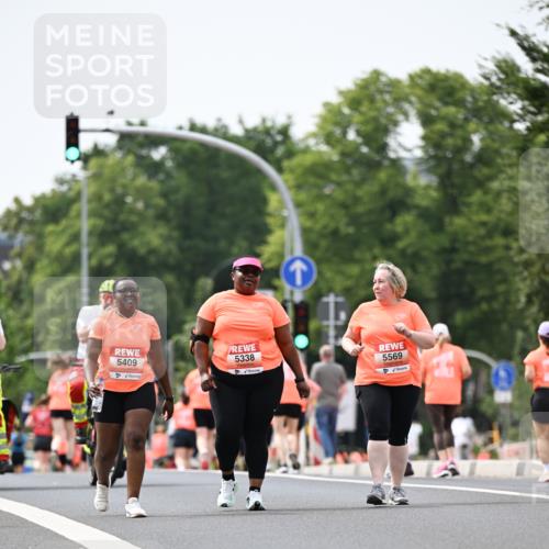 15.06.2025 - REWE Women's Run Dr. Thomas Lammeyer http://msf.ph/oto/7991910 15.06.2025 10:51:41 Laufen 5409, 5338, 5569 meine-sportfotos.de