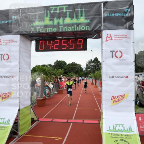 15.06.2025 - 7 Türme Triathlon Michael Strokosch http://msf.ph/oto/7991914 15.06.2025 14:25:59 Ziel 449, 639, 829 meine-sportfotos.de
