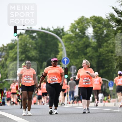 15.06.2025 - REWE Women's Run Dr. Thomas Lammeyer http://msf.ph/oto/7991916 15.06.2025 10:51:41 Laufen 5409, 5338, 5569 meine-sportfotos.de