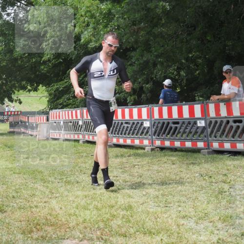21.06.2025 - 27. Vierlanden-Triathlon KatJ http://msf.ph/oto/7991920 15.06.2025 12:34:33 Laufen  meine-sportfotos.de