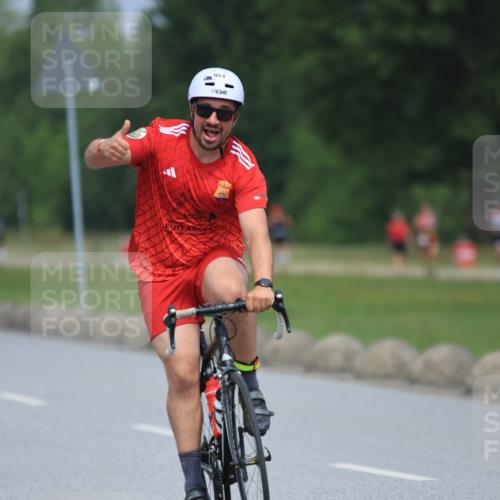 21.06.2025 - 27. Vierlanden-Triathlon H.Heesch http://msf.ph/oto/7991928 15.06.2025 11:57:41 Radfahren 655, 792, 804, 833, 858, 904, 954, 958 meine-sportfotos.de